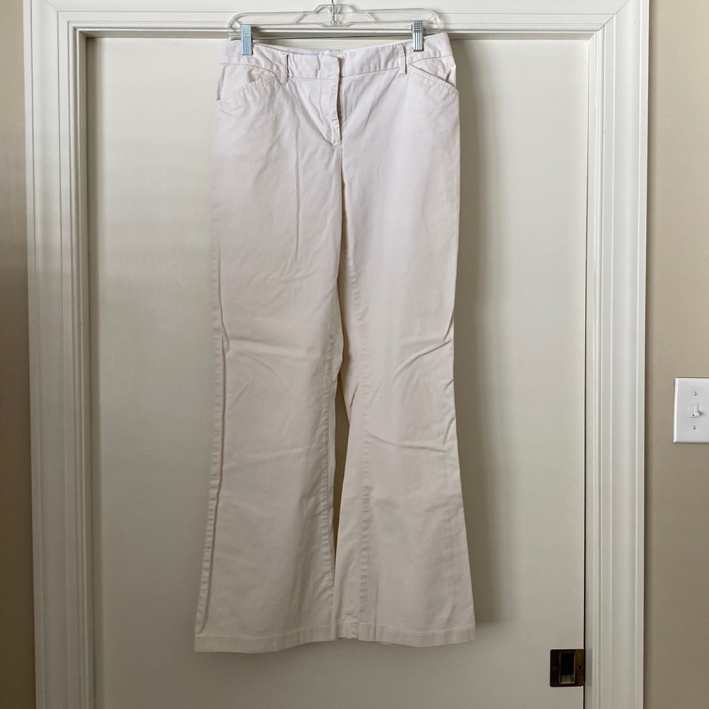 Tommy Hilfiger Cream Khaki size 8